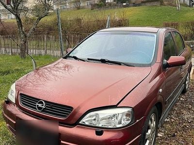 Gebraucht Opel Astra 101 PS (74 kW) 2001 Rot Kleinwagen