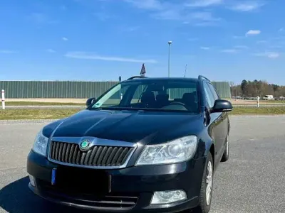 Gebraucht Skoda Octavia 160 PS (117 kW) 2010 Schwarz Kombi