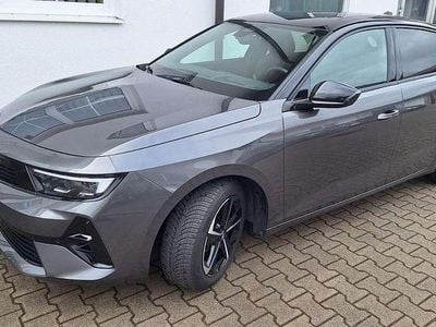 Gebraucht Opel Astra 131 PS (96 kW) 2025 Vulkangrau Limousine