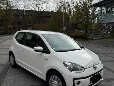 Gebraucht VW up! 68 PS (50 kW) 2015 Weiß Kleinwagen
