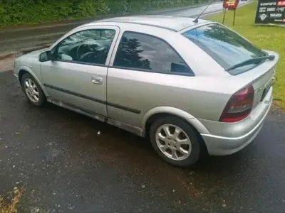 Gebraucht Opel Astra 101 PS (74 kW) 2003 Silber Kleinwagen