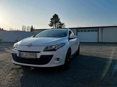 Gebraucht Renault Mégane GrandTour 130 PS (95 kW) 2010 Weiß Kombi