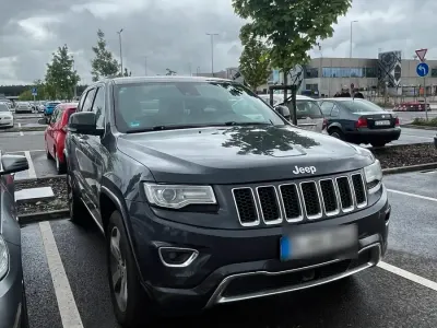 Gebraucht Jeep Grand Cherokee Overland 252 PS (185 kW) 2013 SUV