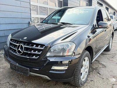 Gebraucht Mercedes ML300 Edition 204 PS (150 kW) 2011 Schwarz SUV