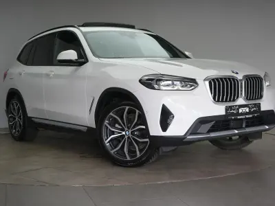 Gebraucht BMW X3 Sport Line 190 PS (139 kW) 2023 Alpinweiss 3 SUV
