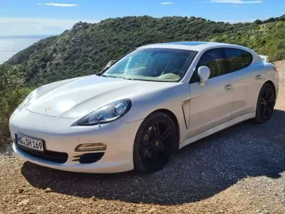 Gebraucht Porsche Panamera Diesel 250 PS (183 kW) 2012 Weiß Kleinwagen