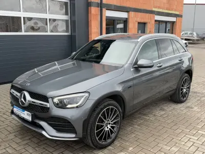 Gebraucht Mercedes GLC300 AMG line 194 PS (142 kW) 2020 Grau SUV