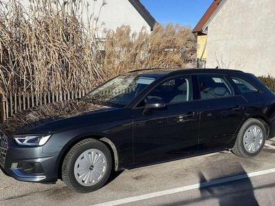 Gebraucht Audi A4 150 PS (110 kW) 2023 Grau Kombi