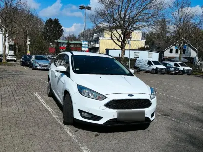 Gebraucht Ford Focus 125 PS (91 kW) 2016 Weiß Kombi