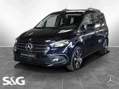 Gebraucht Mercedes T180 Progressive 116 PS (85 kW) 2025 Blau Van / Kleinbus
