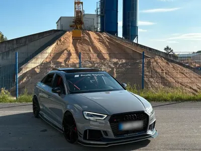 Gebraucht Audi RS3 Ambiente 470 PS (345 kW) 2019 Grau Limousine