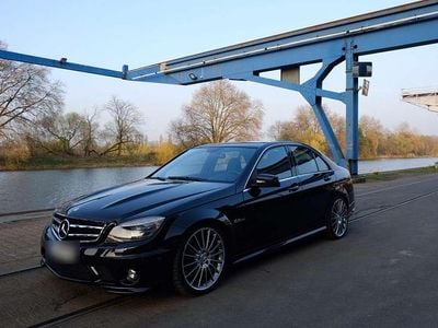 Mercedes C63 AMG