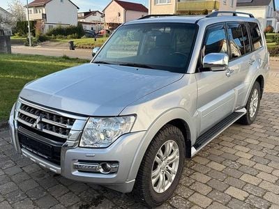 Usata Mitsubishi Pajero 190 CV (139 kW) 2015 Argento SUV