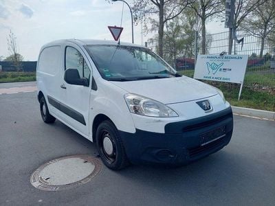 Gebraucht Peugeot Partner 75 PS (55 kW) 2011 Weiß Van / Kleinbus