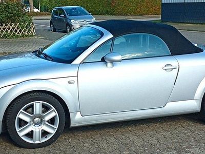 Usata Audi TT Roadster Sport 163 CV (119 kW) 2006 Argento Cabrio