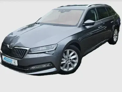 Gebraucht Skoda Superb Premium Edition 150 PS (110 kW) 2023 Grau Kombi