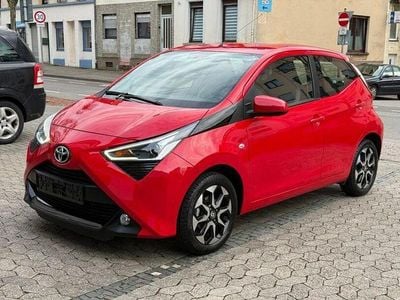 Usata Toyota Aygo X-play 96 CV (70 kW) 2019 Rosso Utilitaria