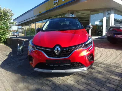 Gebraucht Renault Captur Intens 91 PS (66 kW) 2022 Red black SUV