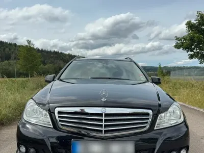 Gebraucht Mercedes C180 120 PS (88 kW) 2011 Schwarz Kombi
