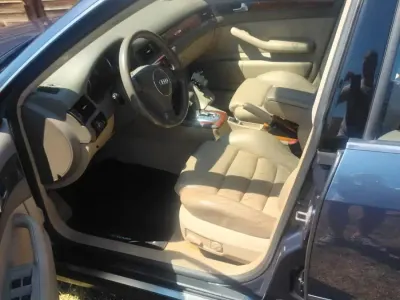 Gebraucht Audi A6 220 PS (161 kW) 2001 Blau Kombi