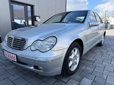 Usata Mercedes C180 Elegance 129 CV (94 kW) 2002 Argento Berlina