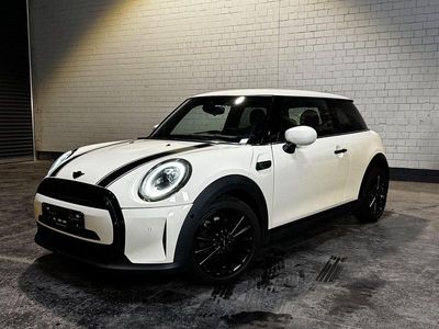 Gebraucht Mini John Cooper Works Classic 136 PS (100 kW) 2021 Pepper white Kleinwagen