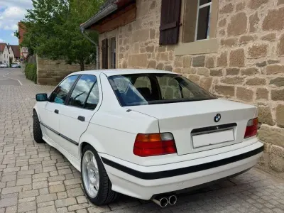 Gebraucht BMW 316 102 PS (75 kW) 1991 Weiß Limousine
