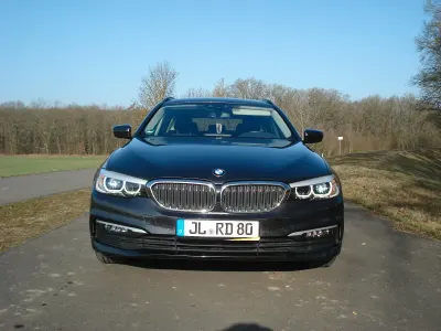 Gebraucht BMW 520 190 PS (139 kW) 2019 Grau Kombi