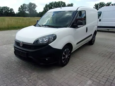 Gebraucht Fiat Doblò 120 PS (88 kW) 2021 Weiß Van / Kleinbus