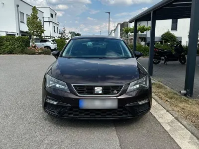 Gebraucht Seat Leon FR 150 PS (110 kW) 2017 Violet Limousine