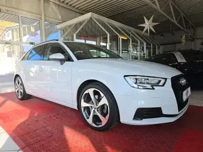 Gebraucht Audi A3 Sport 199 PS (146 kW) 2019 Weiß Limousine