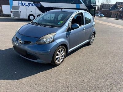 Gebraucht Toyota Aygo 60 PS (44 kW) 2008 Blau Kleinwagen