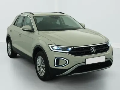 Używany VW T-Roc Life 110 KM (80 kW) 2023 Szary SUV