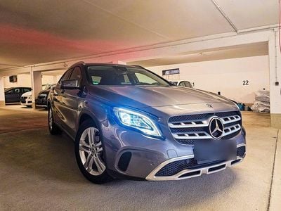 Mercedes GLA180