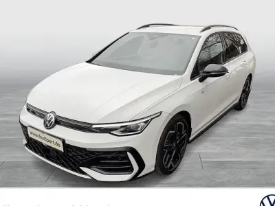 Nowe VW Golf VIII R-line 150 KM (110 kW) 2025 Biały Kombi