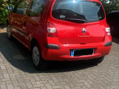 Gebraucht Renault Twingo 65 PS (47 kW) 2009 Rot Kleinwagen