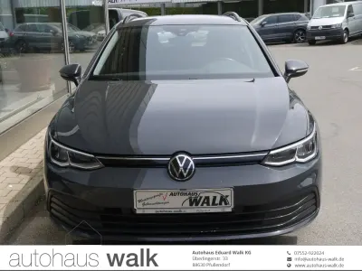 Gebraucht VW Golf VIII Life 116 PS (85 kW) 2022 Grau Kombi