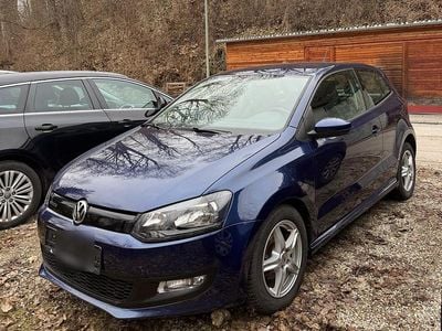 Gebraucht VW Polo 80 PS (58 kW) 2014 Blau Kleinwagen