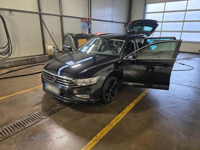 Gebraucht VW Passat Business 150 PS (110 kW) 2022 Schwarz Kombi