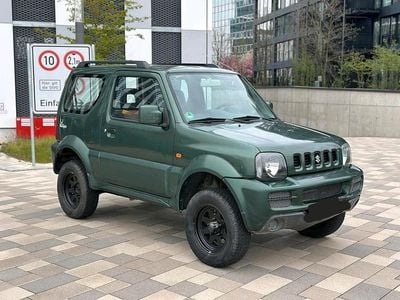Usado Suzuki Jimny 86 HP (63 kW) 2009 Verde SUV
