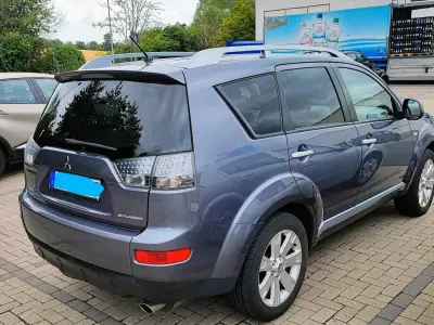 Gebraucht Mitsubishi Outlander 170 PS (125 kW) 2009 Grau SUV