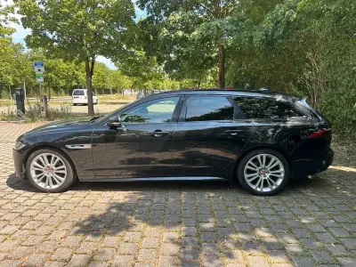 Gebraucht Jaguar XF Sportbrake Prestige 179 PS (131 kW) 2018 Schwarz Kombi