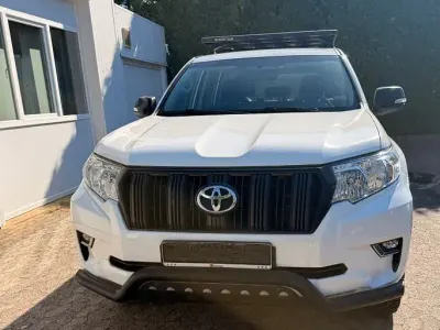 Gebraucht Toyota Land Cruiser 177 PS (130 kW) 2019 Weiß SUV