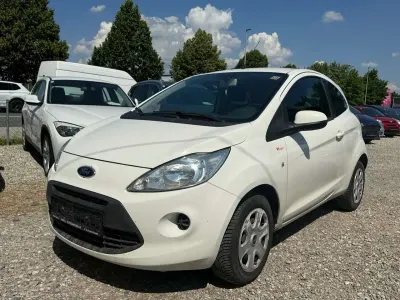 Gebraucht Ford Ka Trend 69 PS (50 kW) 2014 Crystalweiß Kleinwagen
