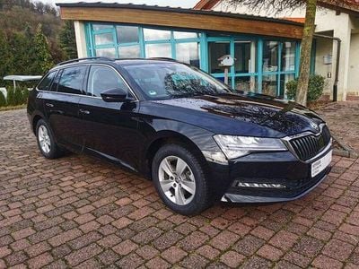 Schwarz Gebraucht 2023 Skoda Superb Ambition Kombi | 28.990 € (Fairer Preis)