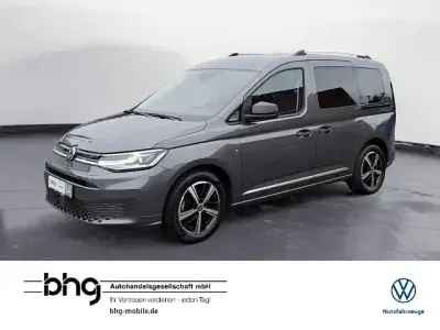 Usata VW Caddy Style 122 CV (89 kW) 2022 Grigio Monovolume