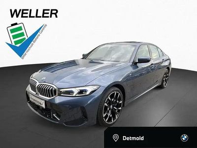Begagnad BMW 330e Shadowline 292 HK (214 kW) 2025 Blå Kombi