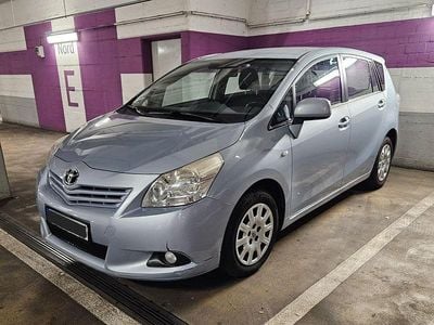 Blau Gebraucht 2010 Toyota Verso Van / Kleinbus | 3.990 € (Guter Preis)