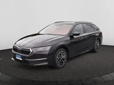 Używany Skoda Octavia Tour 150 KM (110 kW) 2025 Czarny Kombi
