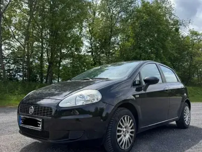Gebraucht Fiat Punto Active 77 PS (56 kW) 2009 Schwarz Kleinwagen